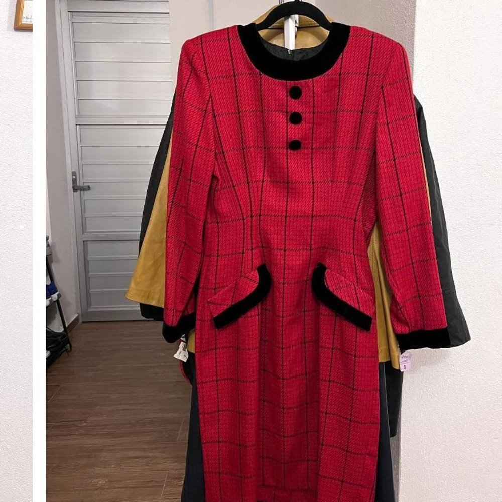★★Rare Gem★★ Women's Dress, Excellent Condition Red/Black Plaid, W-19" L-40 1/2" - Picture 9 of 10